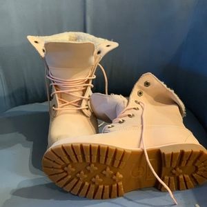 Pink Timberlands size 7.5